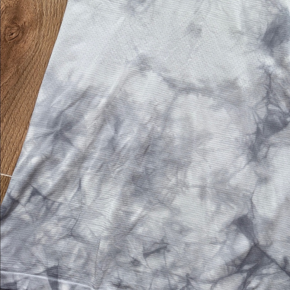 Lululemon • Gray Tye-Dye Style Swiftly Tech Shirt - Picture 3 of 4